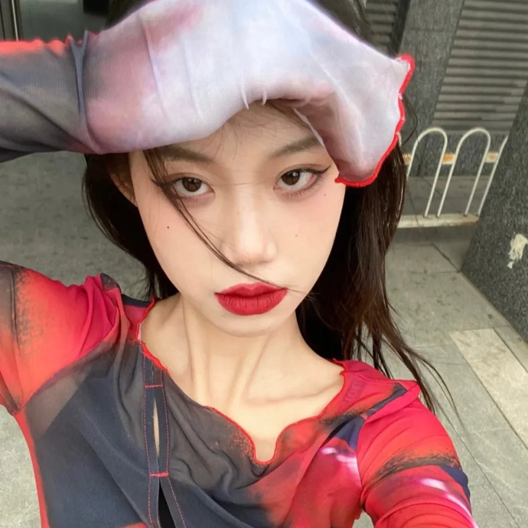 女孩的灵缇犬